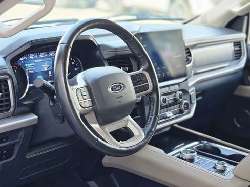 Used 2023 Ford Expedition Max XLT AWD/4WD image 12