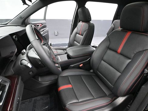 Used 2026 Chevrolet Traverse RS image 24