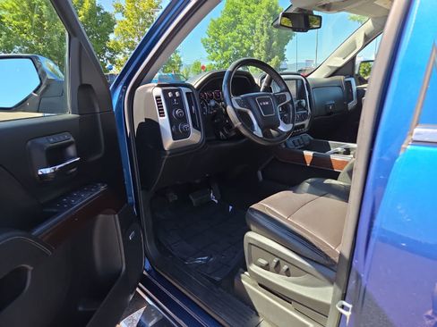 Used 2018 GMC Sierra 1500 SLT AWD/4WD image 10