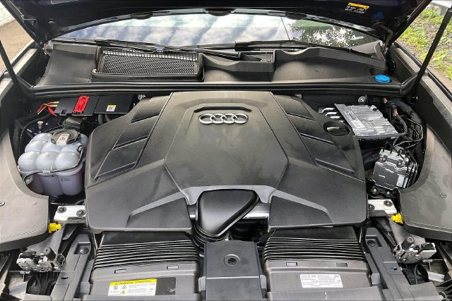 Certified 2023 Audi Q8 Premium Plus w/ Premium Plus Package AWD/4WD image 10
