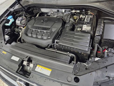 Used 2023 Volkswagen Tiguan SE R-Line FWD image 24