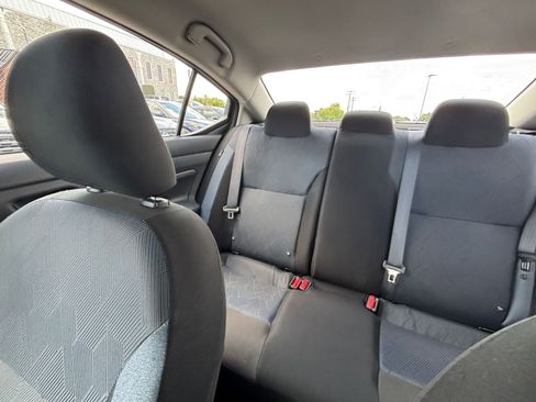 Used 2025 Nissan Versa SV FWD image 37