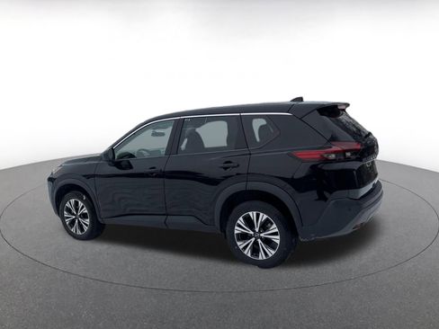 Used 2023 Nissan Rogue SV image 11