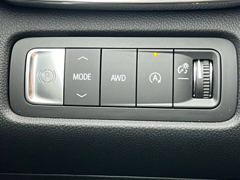 New 2026 GMC Acadia Elevation AWD/4WD image 18