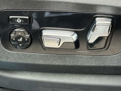 New 2027 BMW X6 xDrive40i w/ Climate Comfort Package AWD/4WD image 15