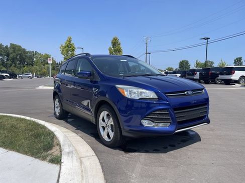 Used 2016 Ford Escape SE w/ Equipment Group 201A FWD image 7