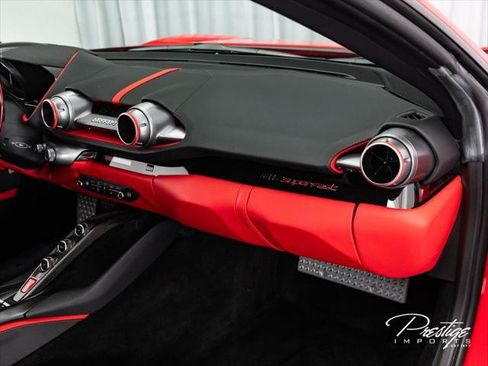 Used 2020 Ferrari 812 Superfast RWD image 36