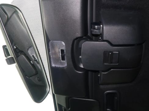 Used 2017 MAZDA MX-5 Miata Club image 36