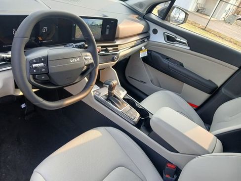 New 2026 Kia Sportage EX FWD image 37