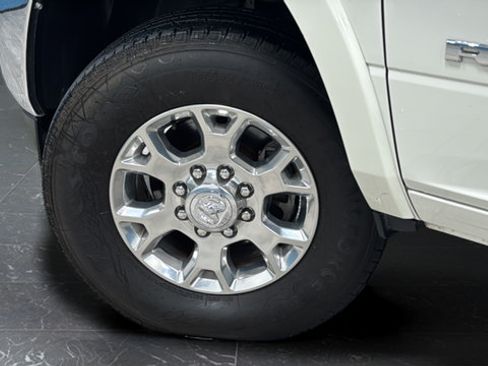 Used 2022 RAM 2500 Laramie AWD/4WD image 37
