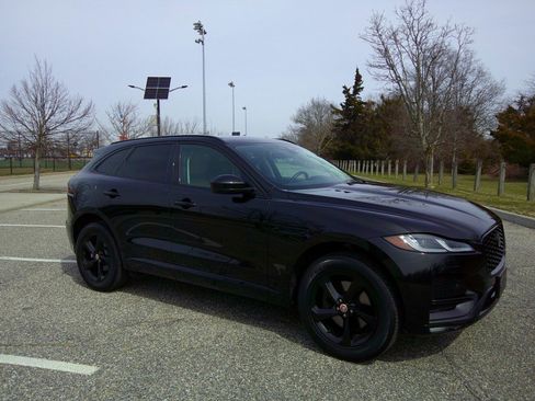 Used 2023 Jaguar F-PACE S image 24