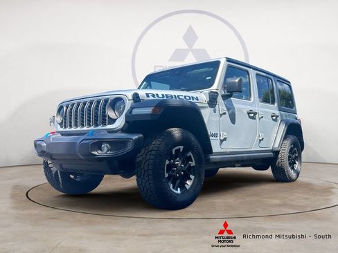 Used 2024 Jeep Wrangler Unlimited Rubicon 4xe AWD/4WD image 7