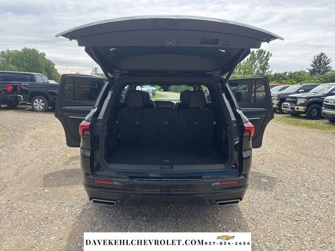 Used 2025 Buick Enclave Sport Touring w/ Power Package AWD/4WD image 41
