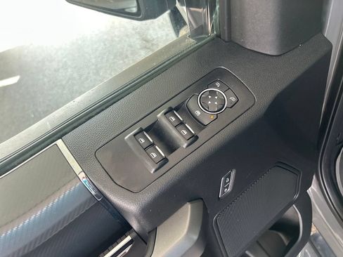 Used 2018 Ford F150 XLT w/ Equipment Group 302A Luxury AWD/4WD image 14