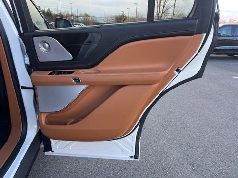 Used 2020 Lincoln Aviator Black Label w/ Dynamic Handling Package image 23