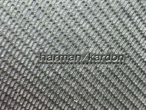 Used 2022 Volvo XC60 T8 R-Design image 22