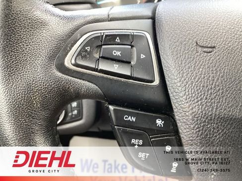 Used 2018 Ford Escape Titanium w/ Ford Safe & Smart Package AWD/4WD image 28
