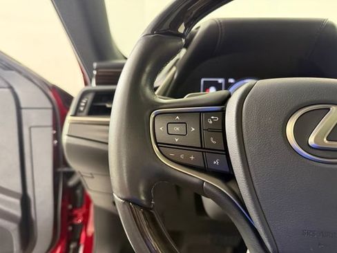 Used 2019 Lexus ES 300h w/ Premium Package FWD image 25