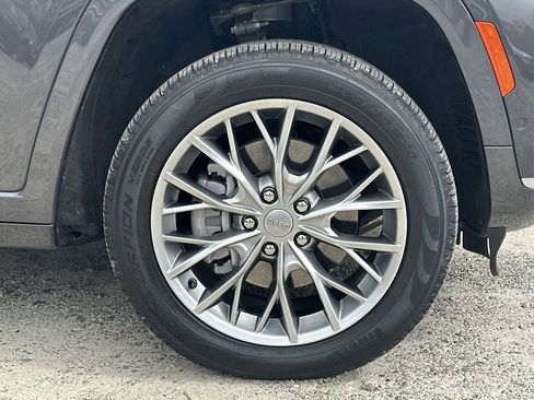 Used 2024 Jeep Grand Cherokee L Summit w/ Advanced Protech Group IV image 13