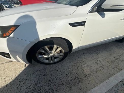 Used 2012 Kia Optima EX FWD image 4