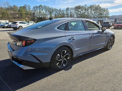 Used 2025 Hyundai Sonata SEL FWD image 7
