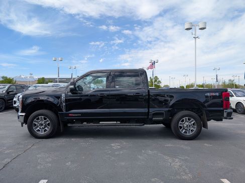 Certified 2025 Ford F350 Lariat AWD/4WD image 11
