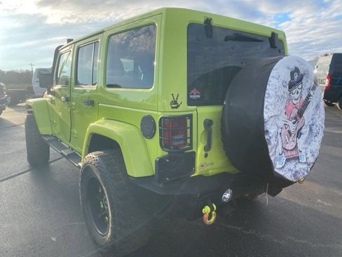 Used 2016 Jeep Wrangler Unlimited Sahara w/ Max Tow Package image 5