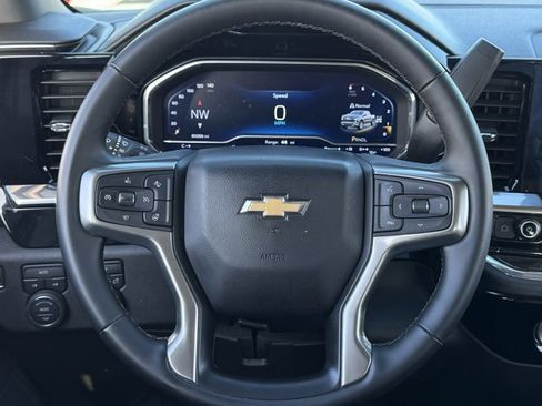 Used 2024 Chevrolet Silverado 1500 LT image 13