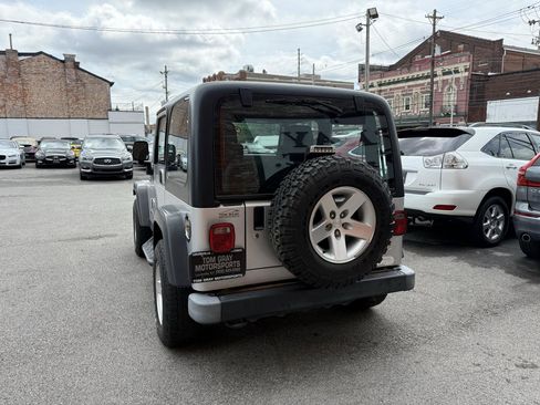 Used 2003 Jeep Wrangler Rubicon AWD/4WD image 4