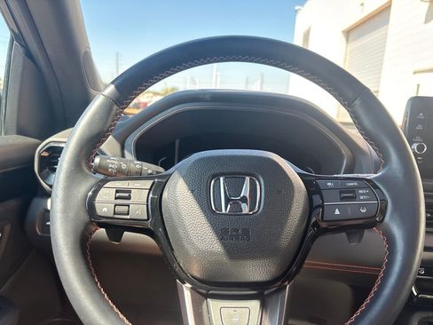 Used 2025 Honda Pilot TrailSport image 22