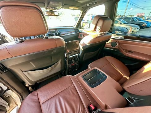 Used 2012 BMW X5 xDrive50i AWD/4WD image 11