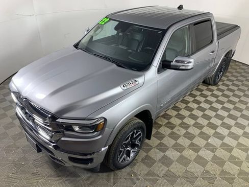 Used 2022 RAM 1500 Laramie AWD/4WD image 15