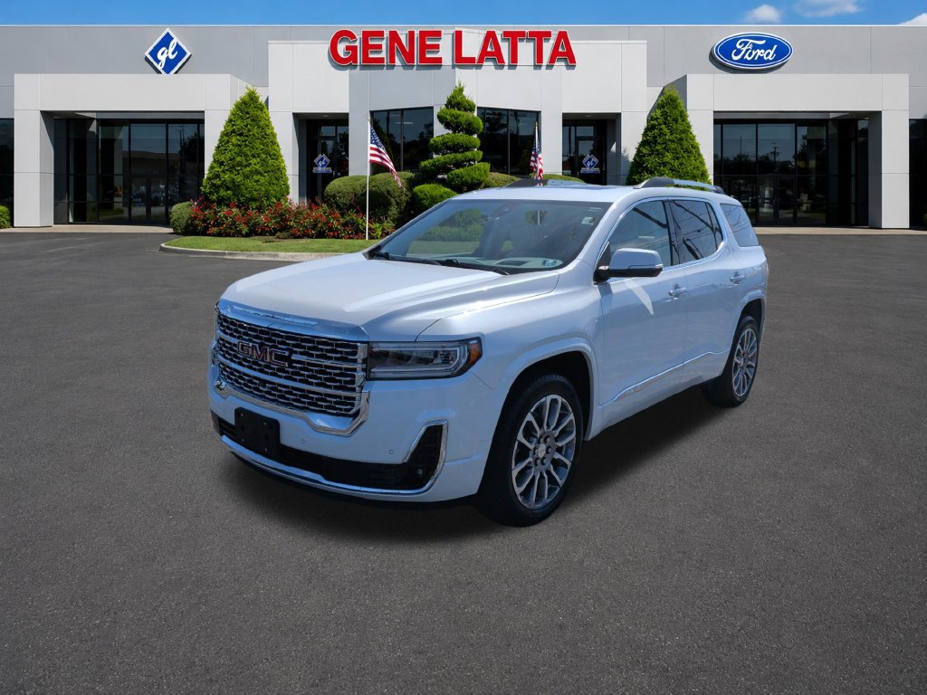 Used 2023 GMC Acadia Denali w/ Denali Ultimate Package AWD/4WD image 3