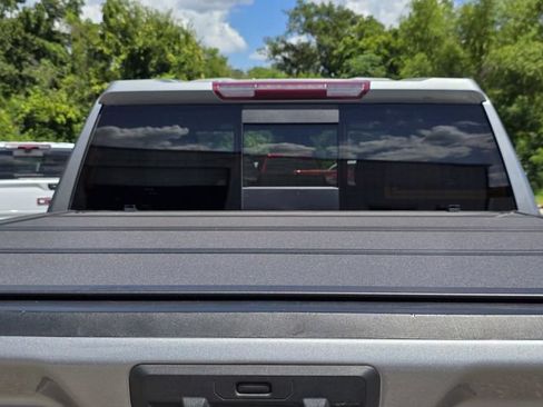 Used 2023 GMC Sierra 1500 AT4 w/ AT4 Premium Package AWD/4WD image 12