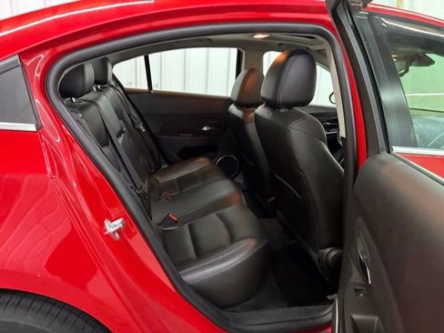 Used 2016 Chevrolet Cruze LT w/ RS Appearance Package FWD image 11