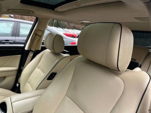 Used 2016 Hyundai Equus Ultimate image 15