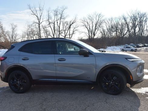 Used 2025 Buick Envision Sport Touring image 9