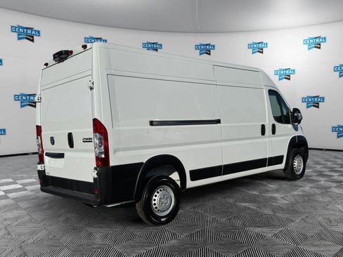 Used 2025 RAM ProMaster 2500 w/ Storage Group image 6