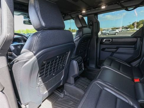 Used 2025 Ford Bronco Badlands AWD/4WD image 26