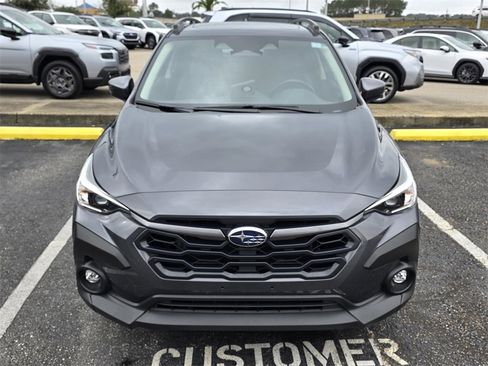Used 2024 Subaru Crosstrek 2.0i Premium image 2