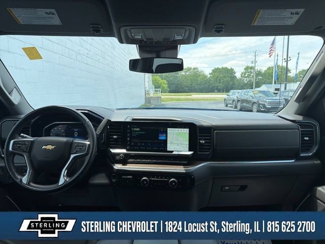Used 2025 Chevrolet Silverado 1500 LT AWD/4WD image 9