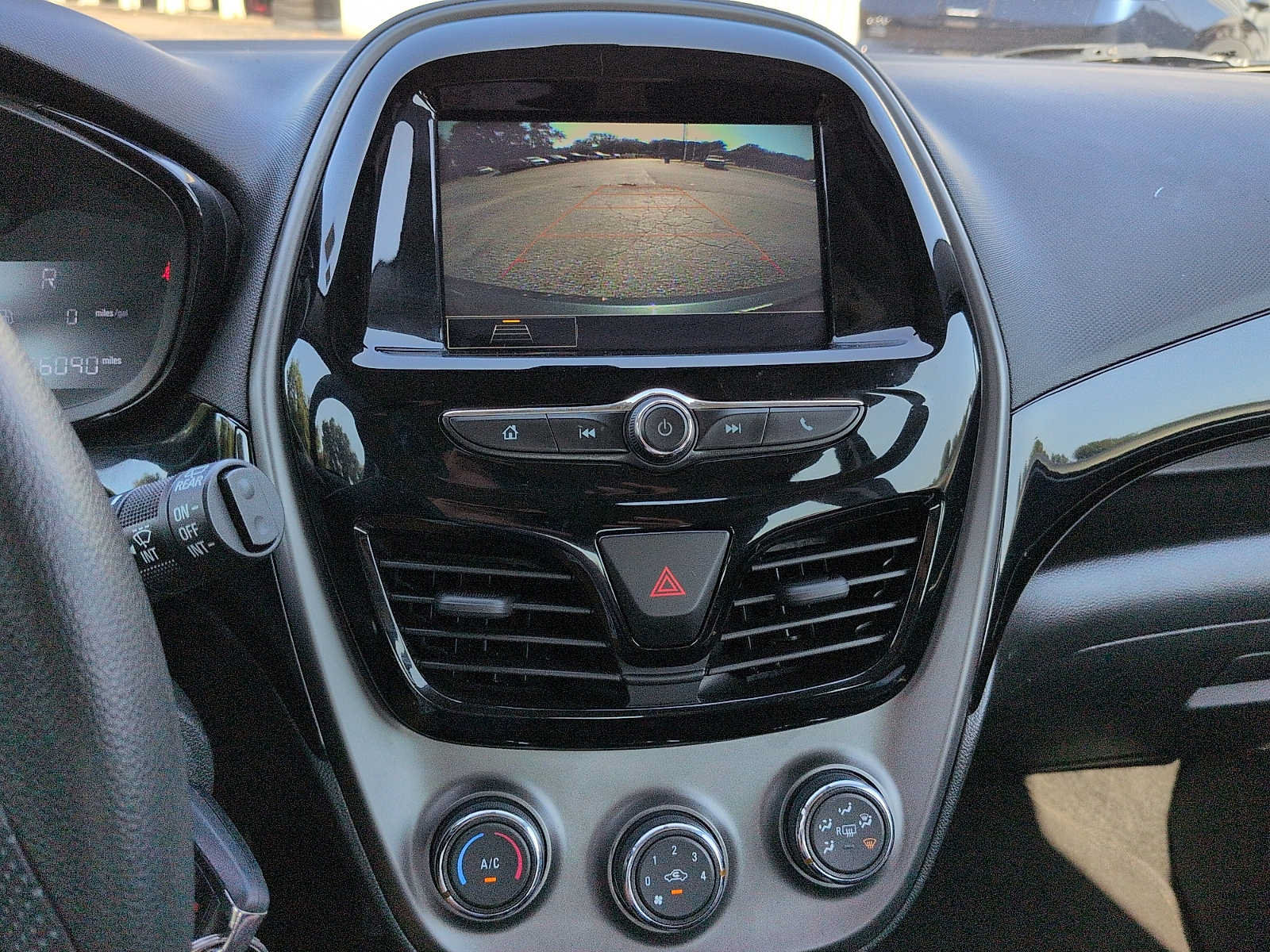 Used 2022 Chevrolet Spark LT FWD image 20