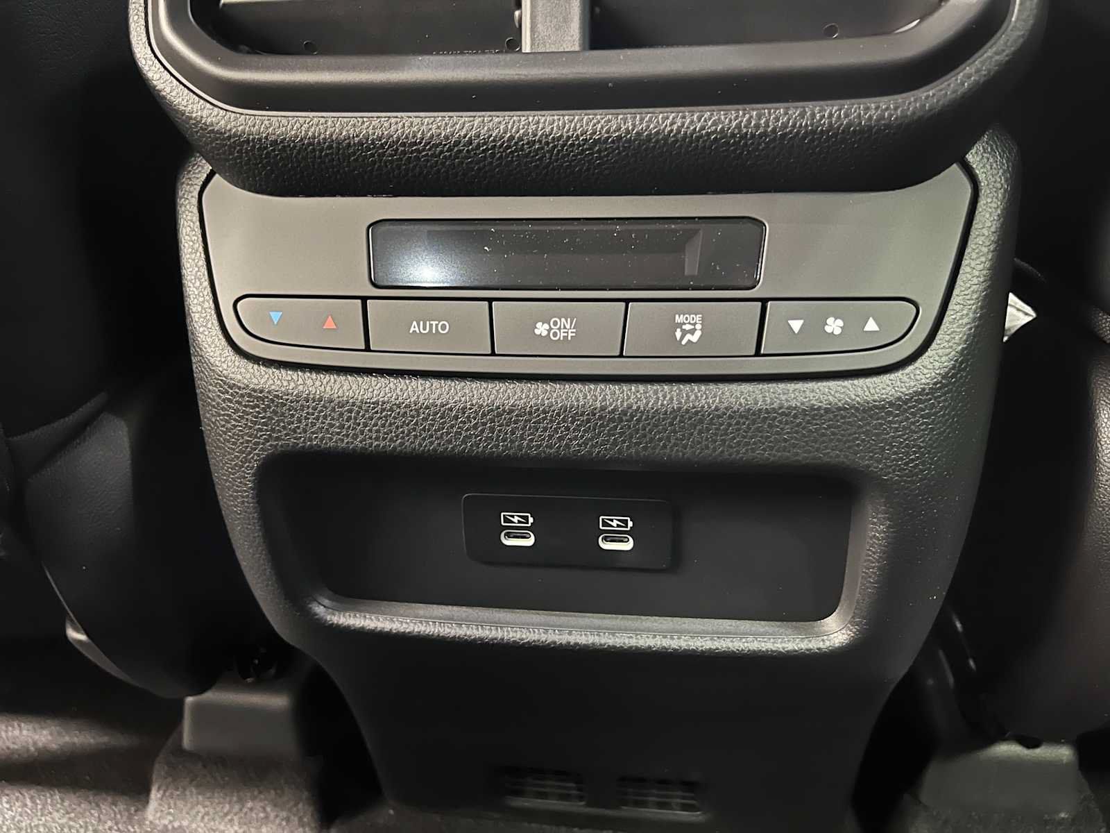 New 2026 Honda Pilot Touring image 21