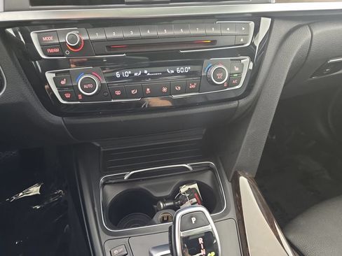 Used 2016 BMW 340i xDrive Sedan AWD/4WD image 26