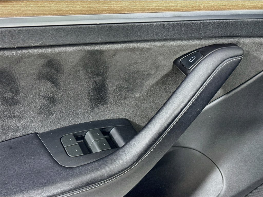 Used 2023 Tesla Model 3 Standard Range RWD image 15