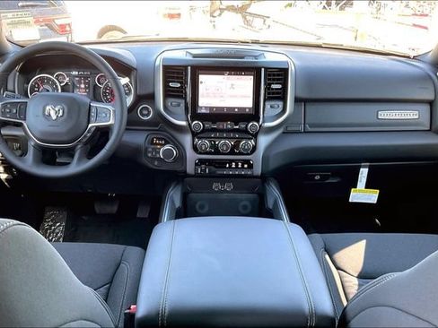 New 2026 RAM 1500 Big Horn AWD/4WD image 4