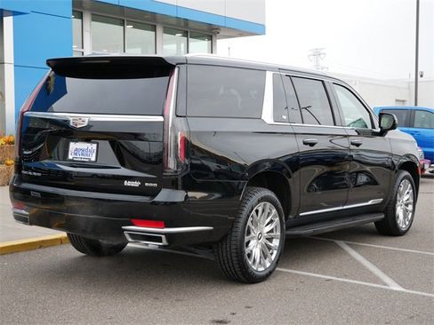 Used 2023 Cadillac Escalade ESV Premium Luxury image 26