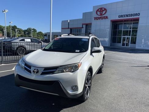 Used 2015 Toyota RAV4 Limited FWD image 1
