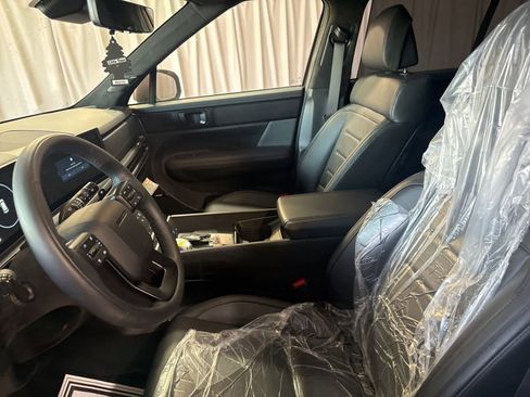 Used 2025 Hyundai Santa Fe Calligraphy image 19