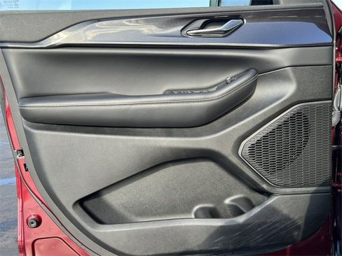 Certified 2023 Jeep Grand Cherokee Altitude image 13